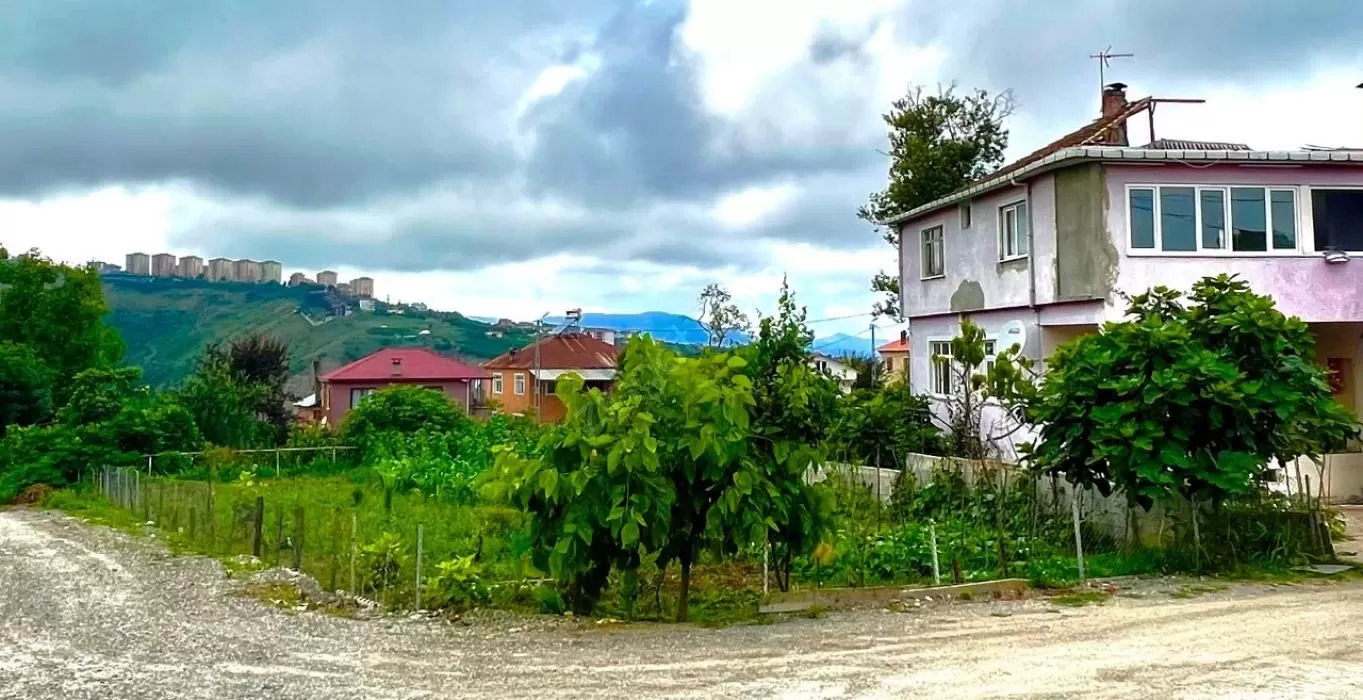 BOREX'den Trabzon Ortahisar Akyazı'da 495 m2 SATILIK İMARLI ARSA deneme